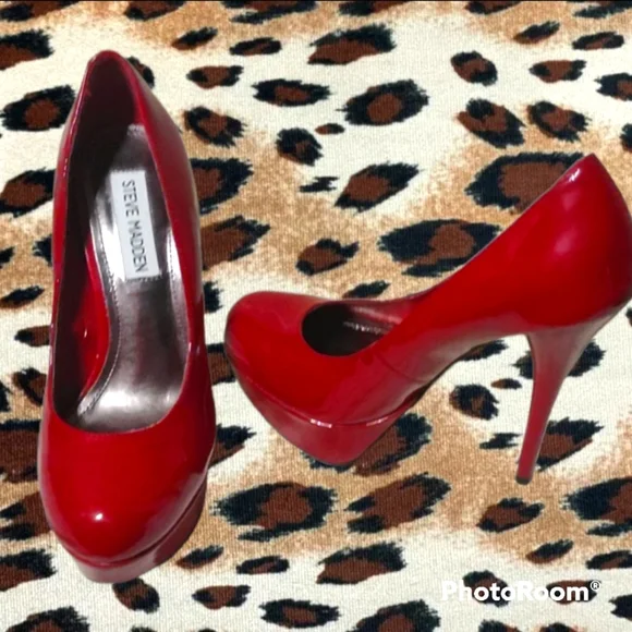 STEVE MADDEN CARYSSA Platform Pump Red - Picture 2 of 4